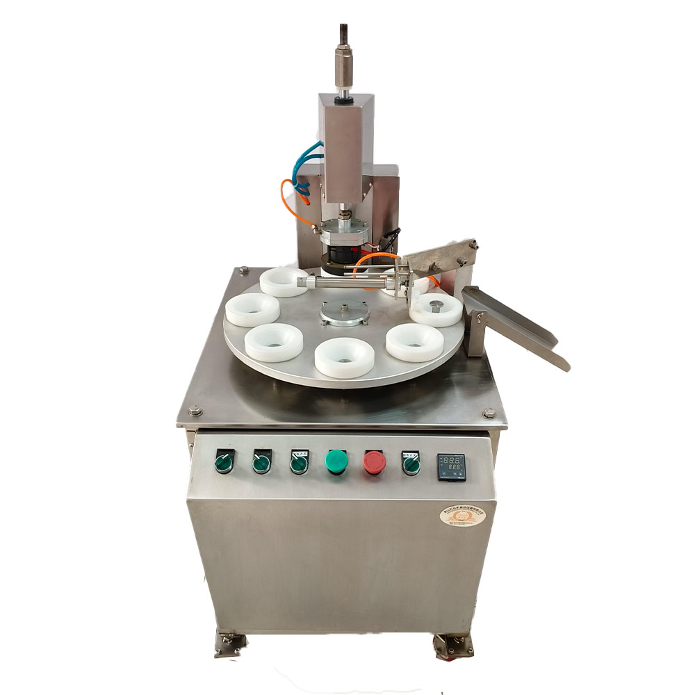 Tart forming machine